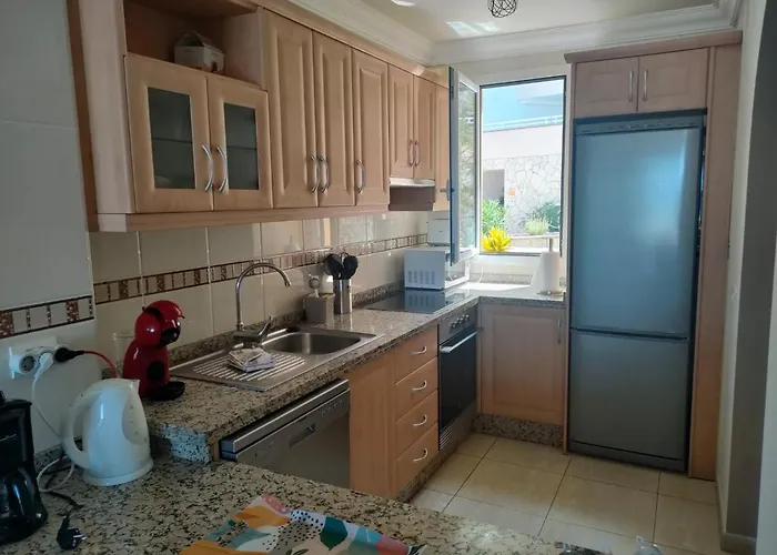 Beautiful Sunset View Apartment