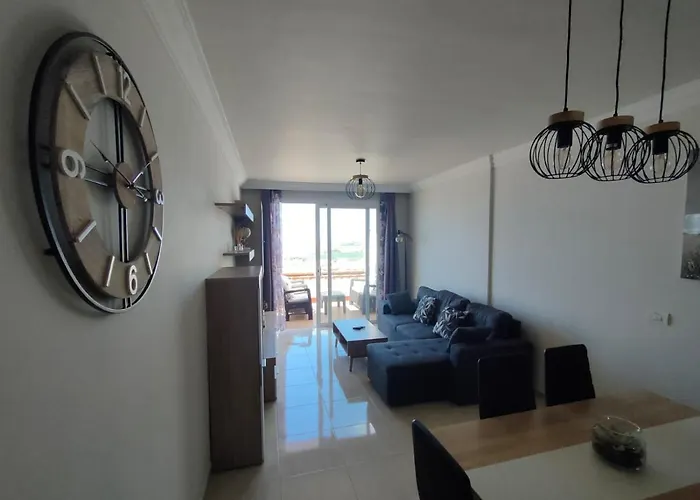 Beautiful Sunset View Apartment